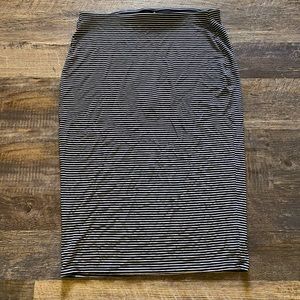 Womens stretchy pencil skirt